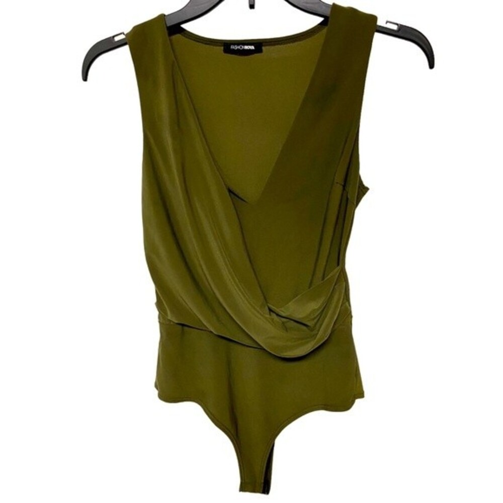 Fashion Nova Montse V-Neck Bodysuit